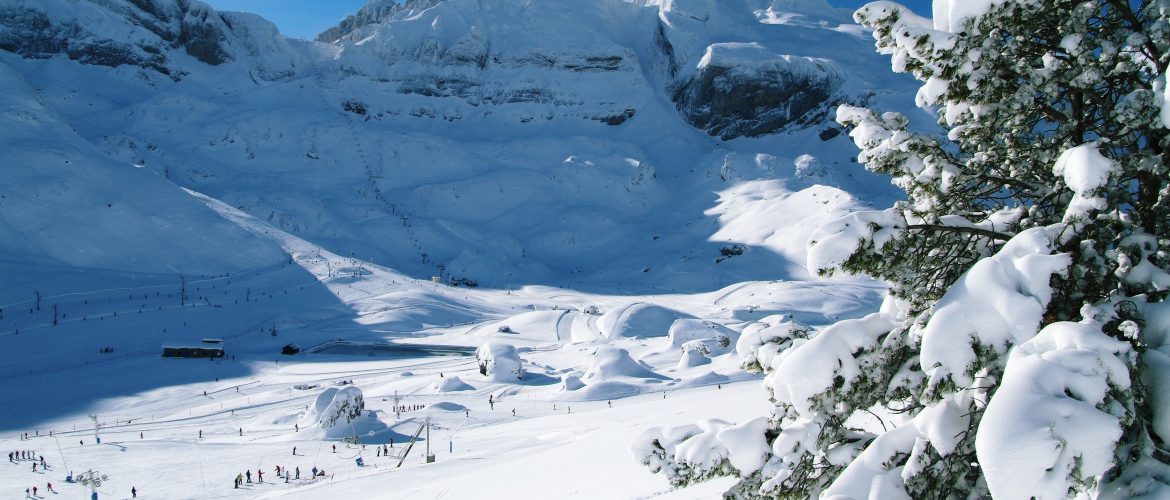 tortiellas zapatilla 1170x500 - Ahorra en tu viaje a Candanchú